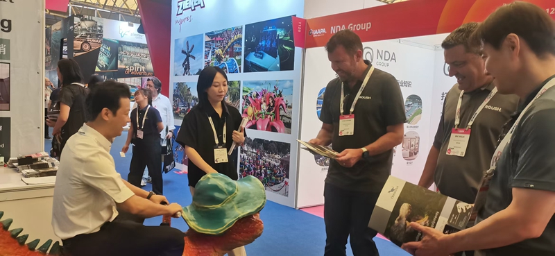 大洋艺术参加2025上海IAAPA亚洲博览会 · 图片3